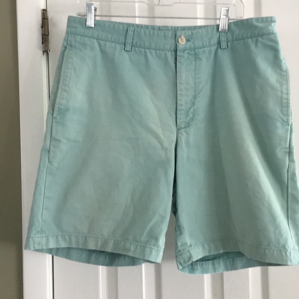 VINEYARD VINES SHORTS SIZE 34
